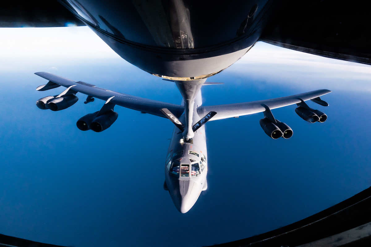A US Air Force B-52 Stratofortress strategic bomber refuels over the North Sea (NATO/Flickr)