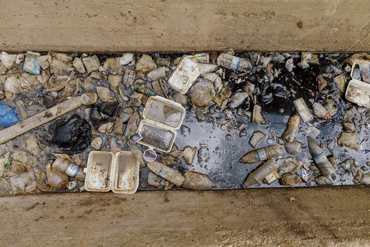 The amount of plastic waste entering aquatic ecosystems could nearly triple by 2040 (Ollivier Girard/UNEP)