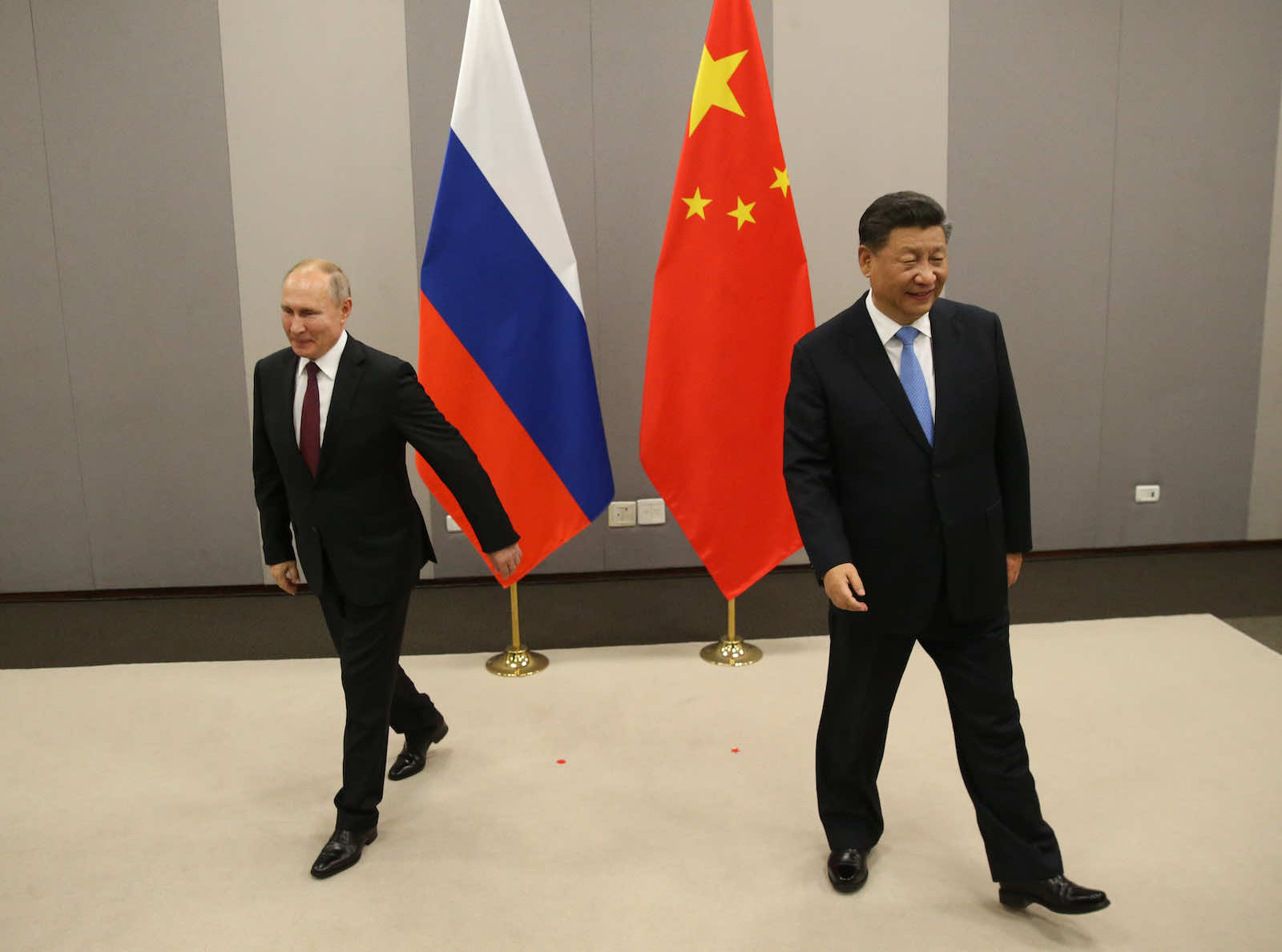 Even after Xi removed the two-term limits to the presidency in 2018, shifting China to a more personalist regime like Putin’s, the CCP as an institution continues to buttresses China (Mikhail Svetlov/Getty Images)