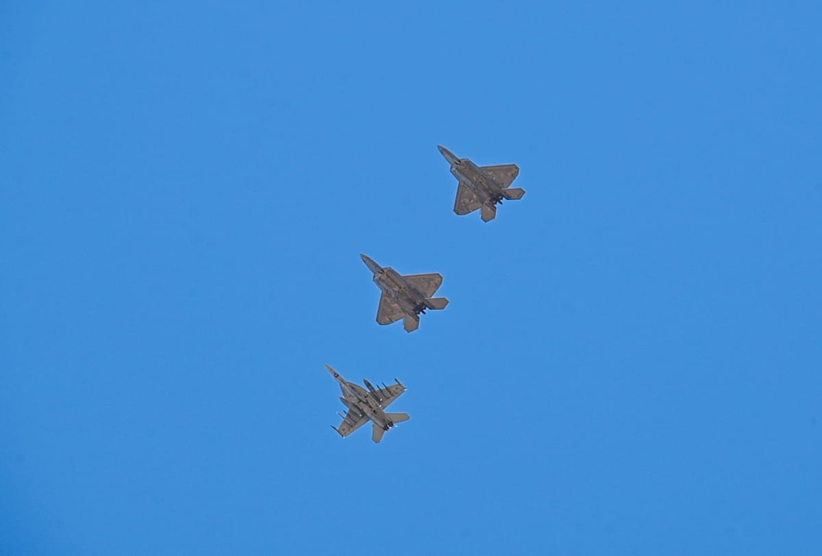A RAAF F-18A Super Hornet two USAF F-22 Raptors during Exercise Talisman Sabre this week in the Northern Territory, Australia (Mysti Bicoy via Defence Department)