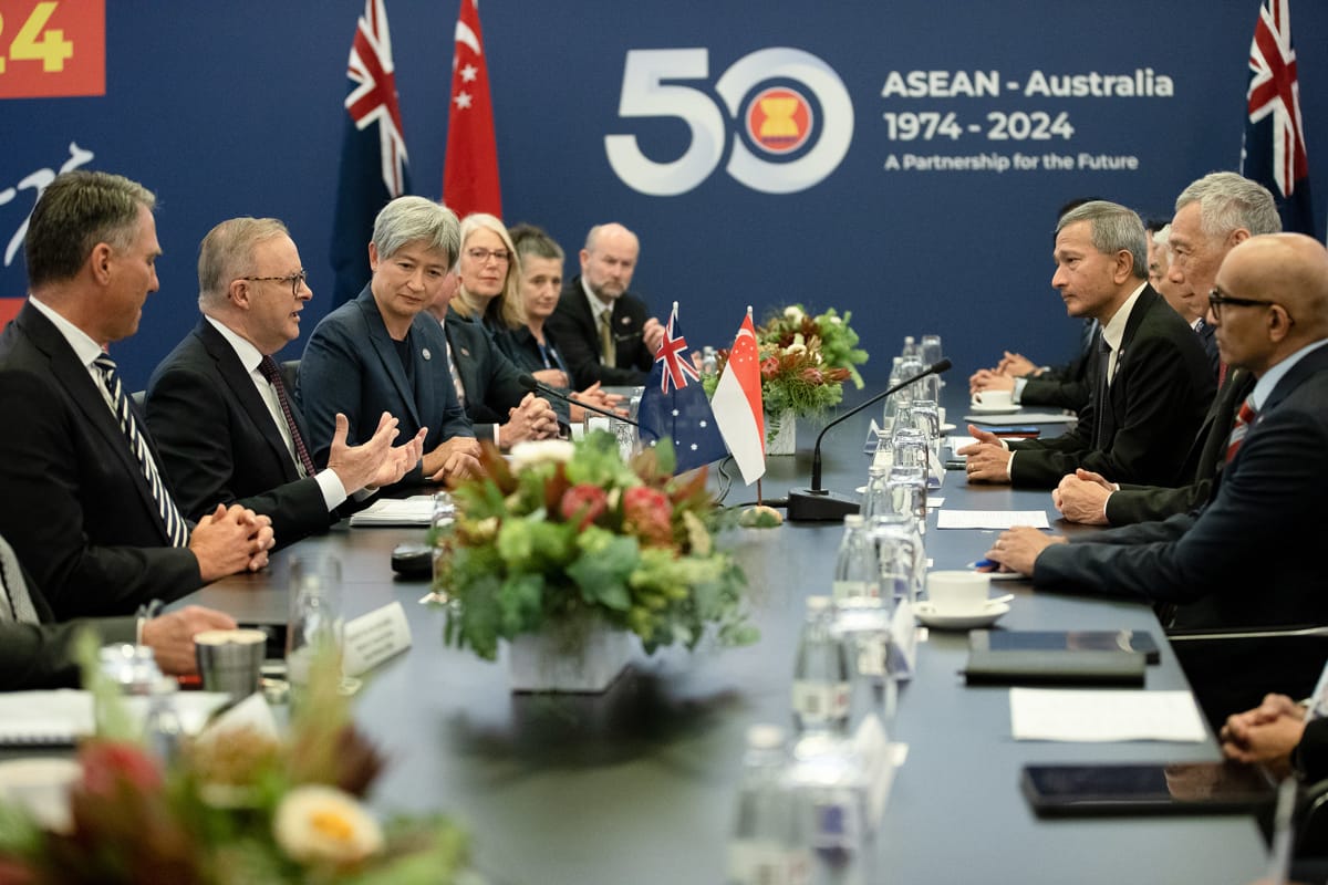 Bilateral meeting with Singapore's PM (Arsineh Houspian/ASEAN-Australia Special Summit)