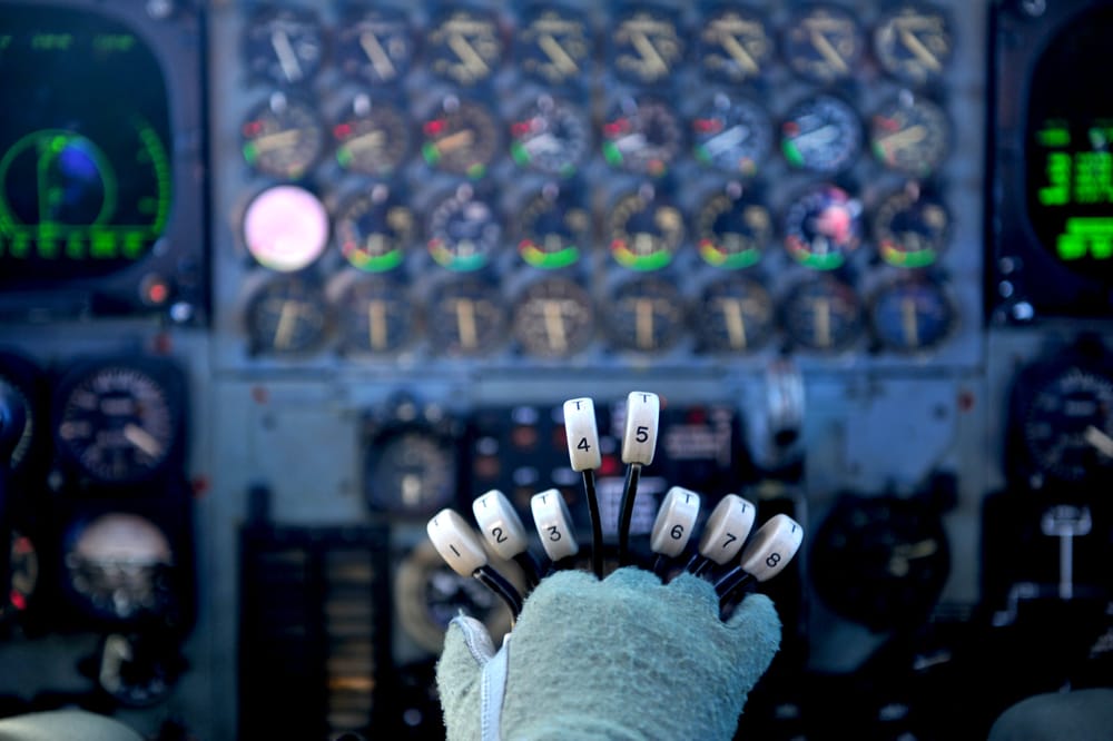 The engine controls on the flight deck in a B-52 Stratofortress (US Department of Defense/Flickr)