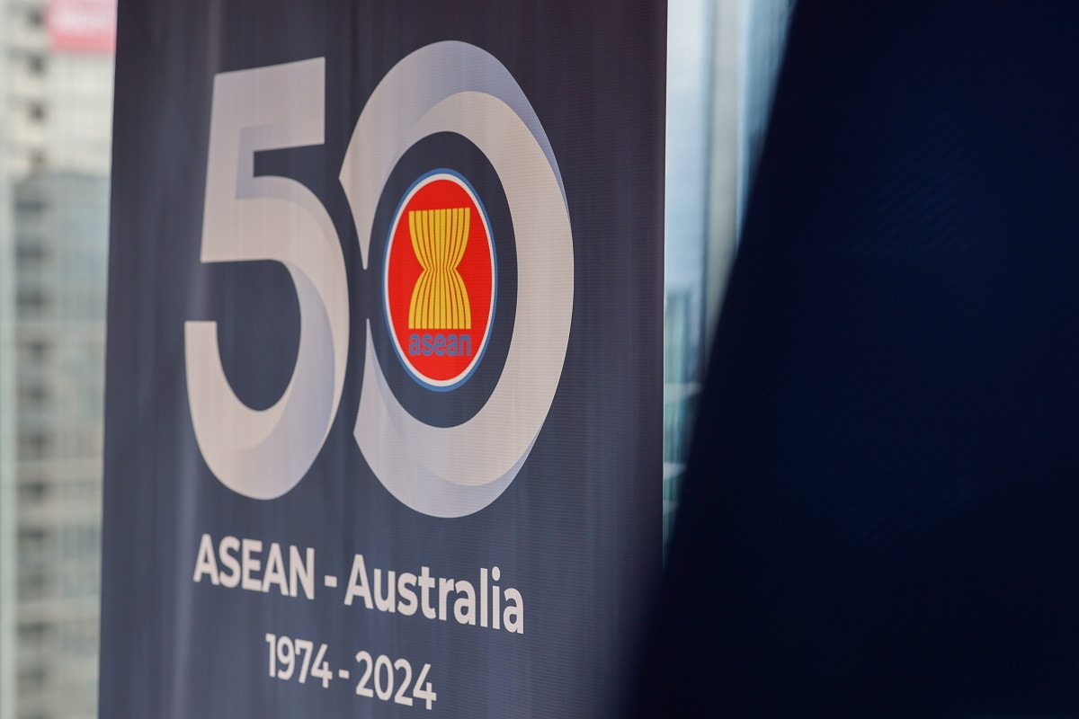 After some initial overtures, ASEAN extended an invitation to Australia for a cooperative agreement, which was formalised in April 1974 (Daniel Walding/DFAT Images)