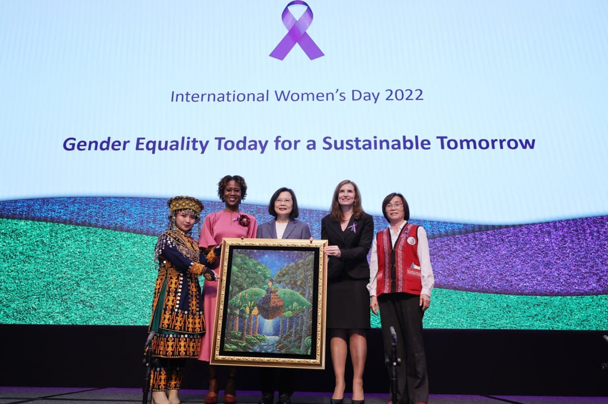 Jenny Bloomfield, second from right, with Taiwan's President Tsai Ing-wen during an International Women’s Day event in 2022 (Photo courtesy of Tsai Ing-wen’s official social media @iingwen/X)