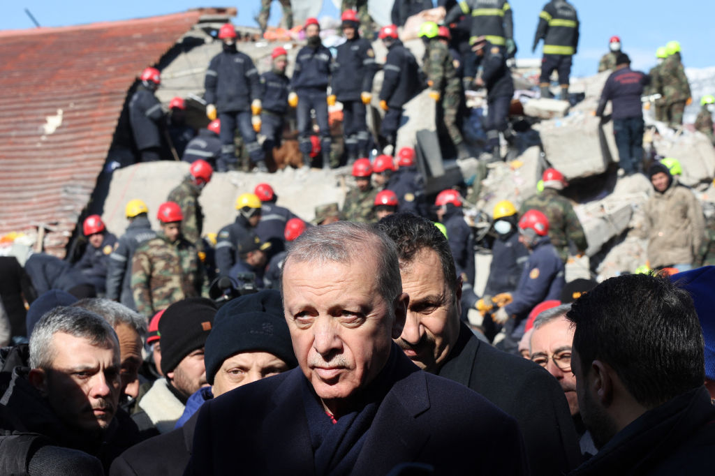 Turkish President Recep Tayyip Erdoǧan tours the areas of devastation (Adem Altan/AFP via Getty Images)
