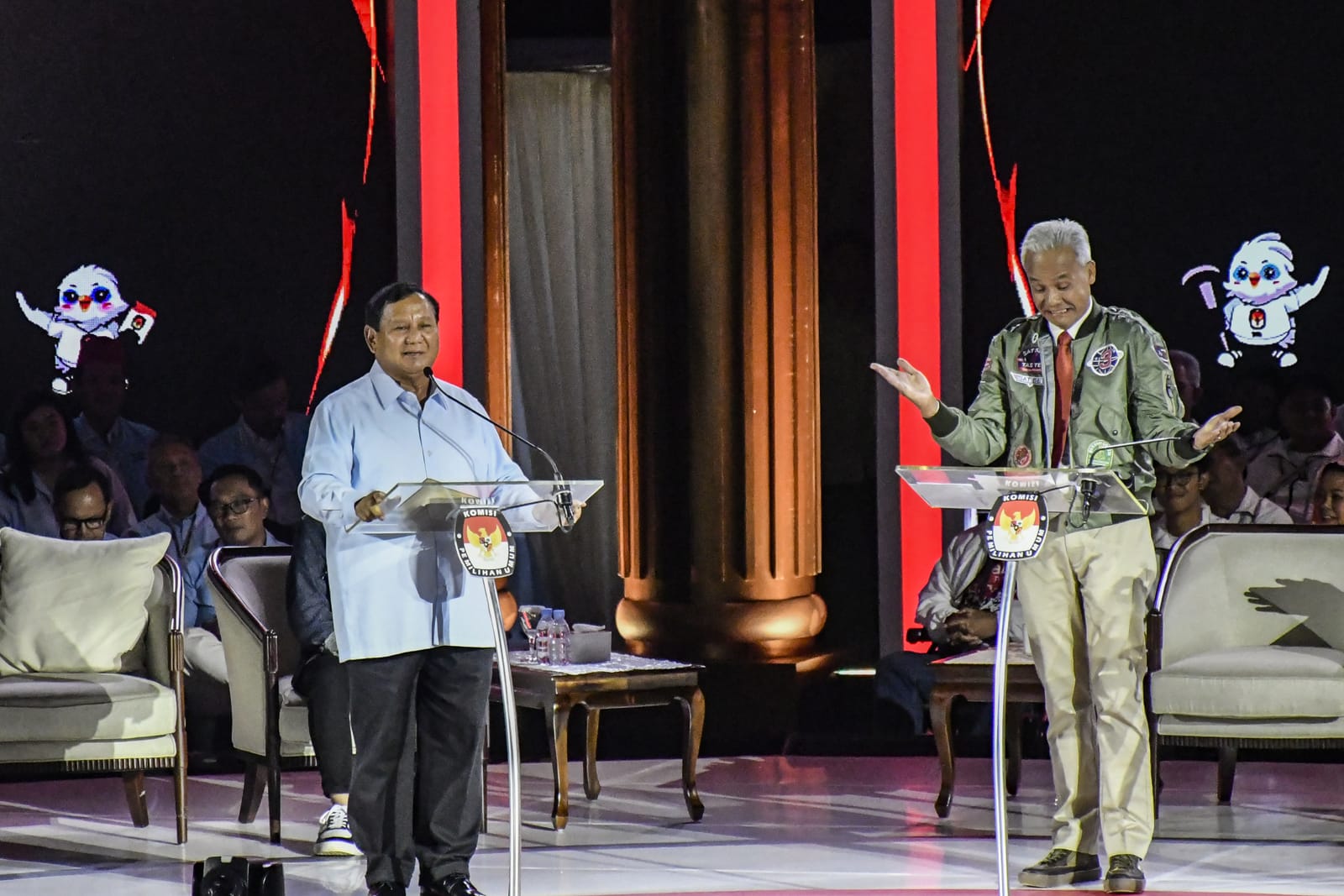 Prabowo Subianto, left, struggles in the third presidential candidate debate as rival Ganjar Pranowo challenges his record (Darryl Ramadhan/NurPhoto via Getty Images)