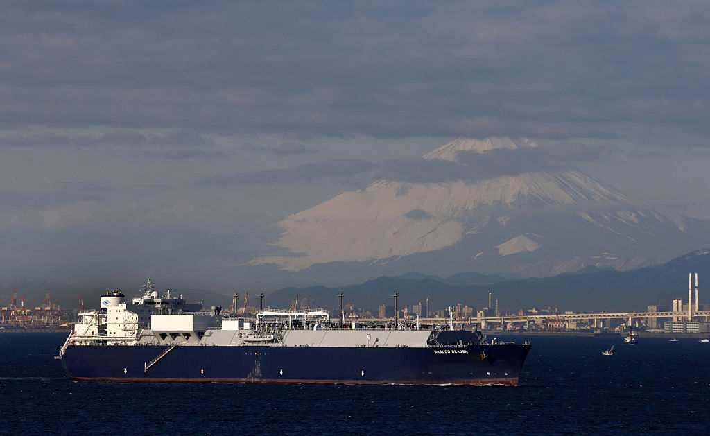 An LNG tanker sails into Tokyo Bay in Kisarazu, Chiba Prefecture, Japan (Tomohiro Ohsumi/Bloomberg via Getty Images)