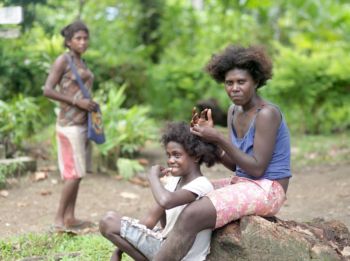 PNG women and girls