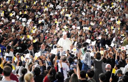 On the trail of the Pope in Japan