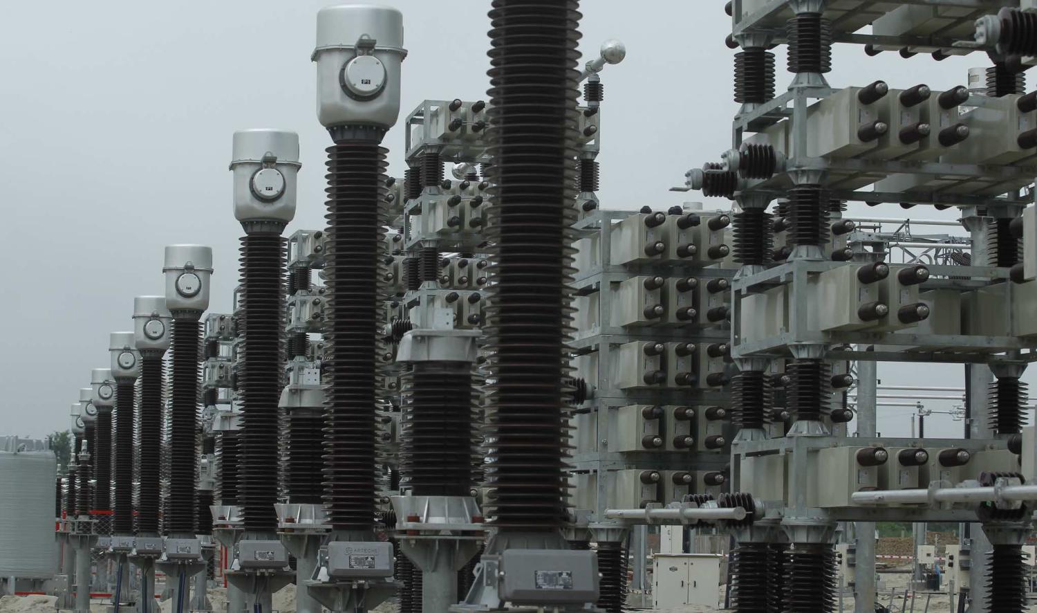 Electricity pylons in Bangladesh (Photo: Asian Development Bank/Flickr)