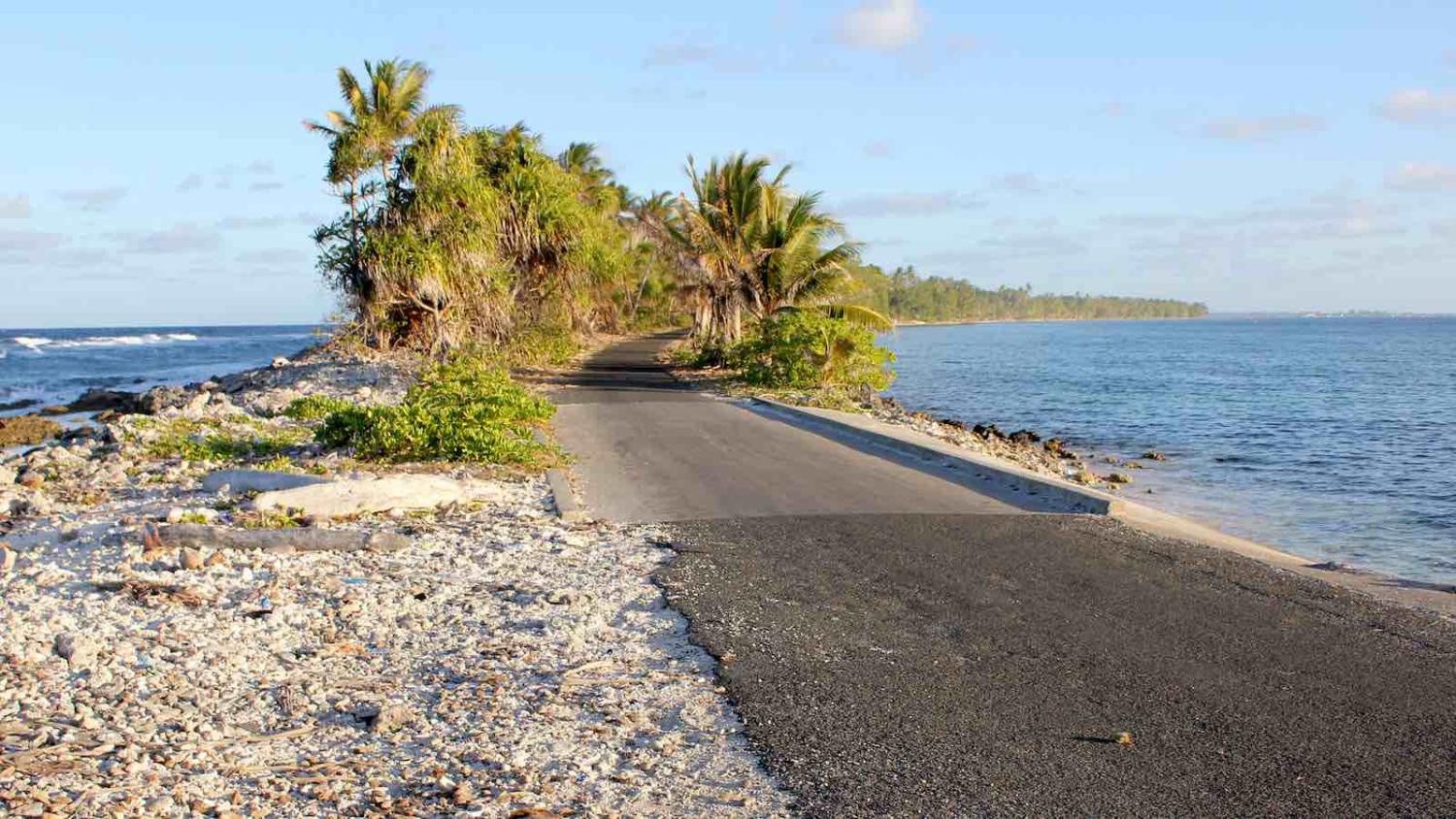 On the road in Tuvalu (Photo: DFAT/Flickr)