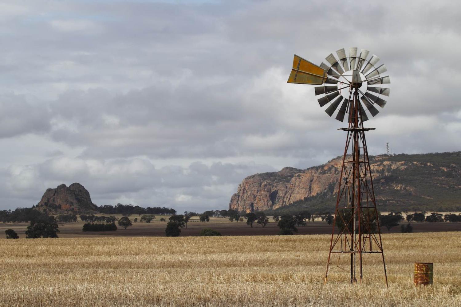 A windmill near Mount Arapiles, Victoria (Ed Dunens/Flickr)