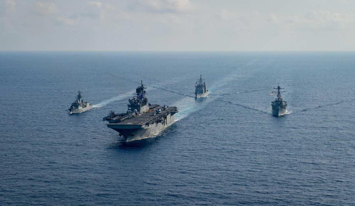 Joint Australian-US naval manoeuvres in the South China Sea, 23 April 2020 (Department of Defence)