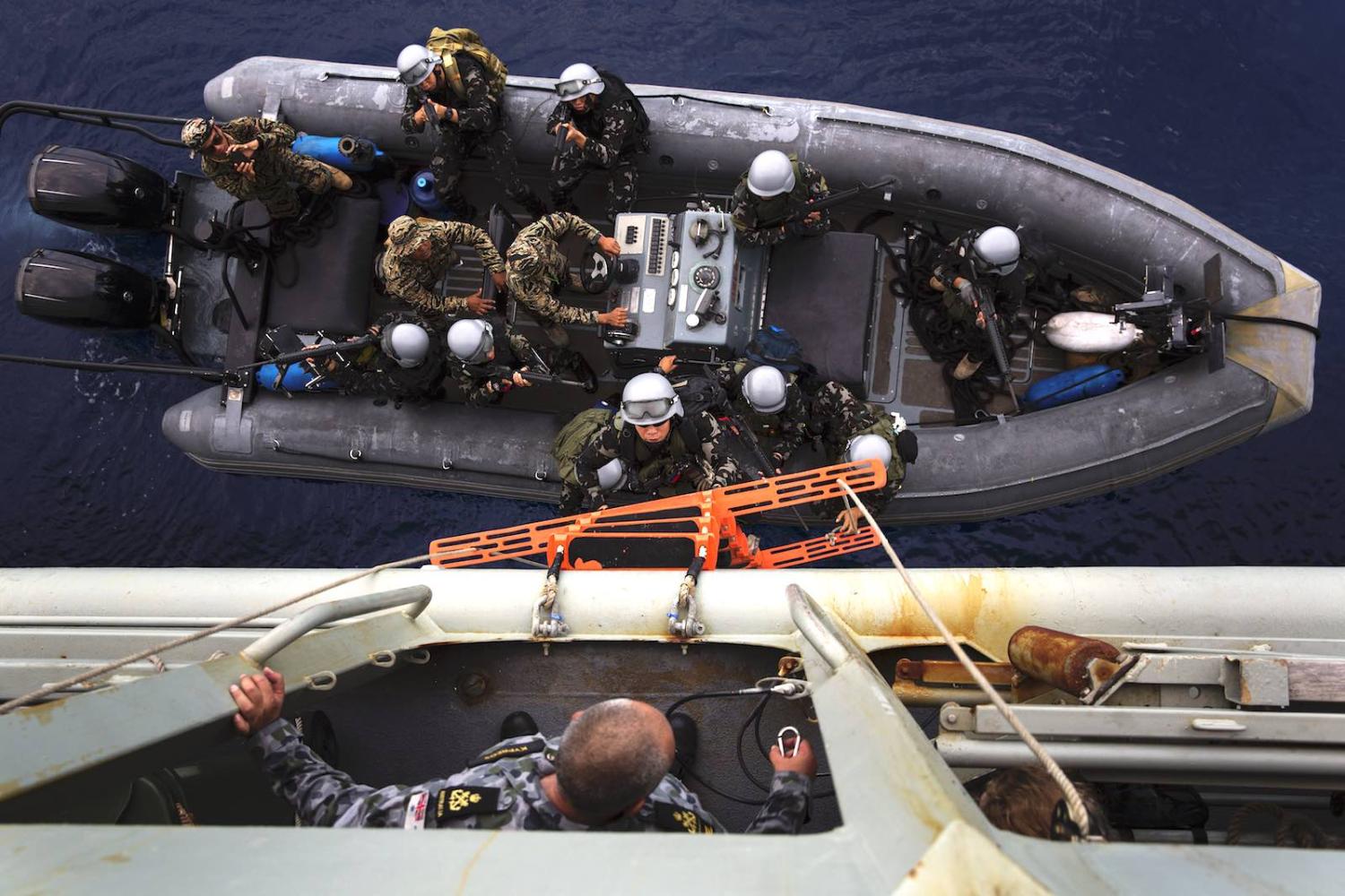 Members of the Armed Forces of the Philippines conduct a boarding exercise onboard HMAS Anzac as part of Exercise Lumbas 2018 (Department of Defence)
