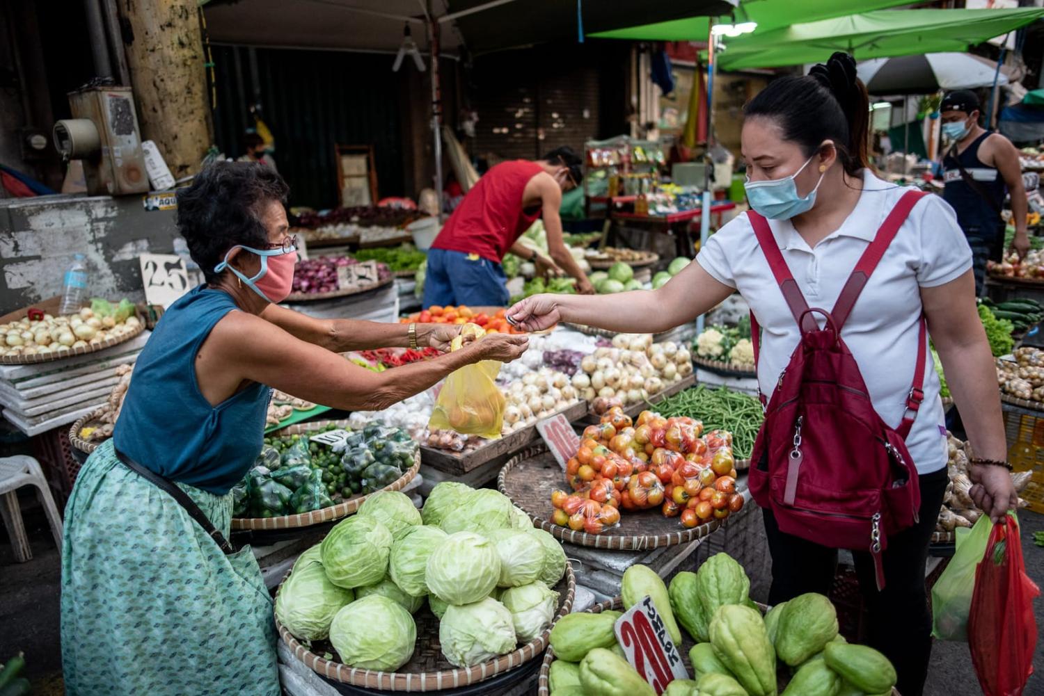 Market operations, Quiapo, Manila, Philippines (IMF/Flickr)