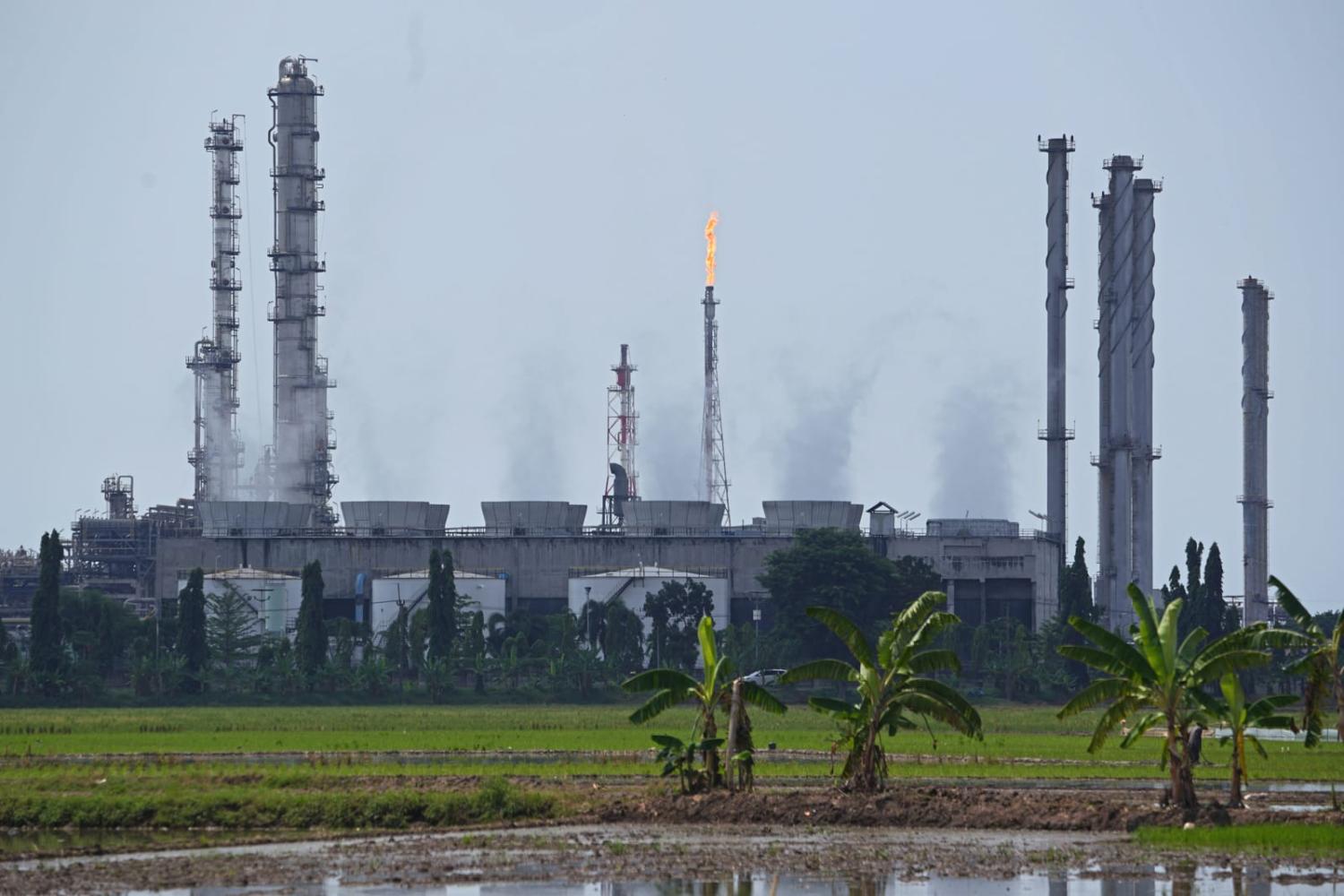 The use of fossil fuels will not stop overnight – some of Australia’s crucial partners in the region simply can’t afford them to: PT Pertamina Balongan refinery in Indramayu, Indonesia (Dimas Ardian/Bloomberg via Getty Images)