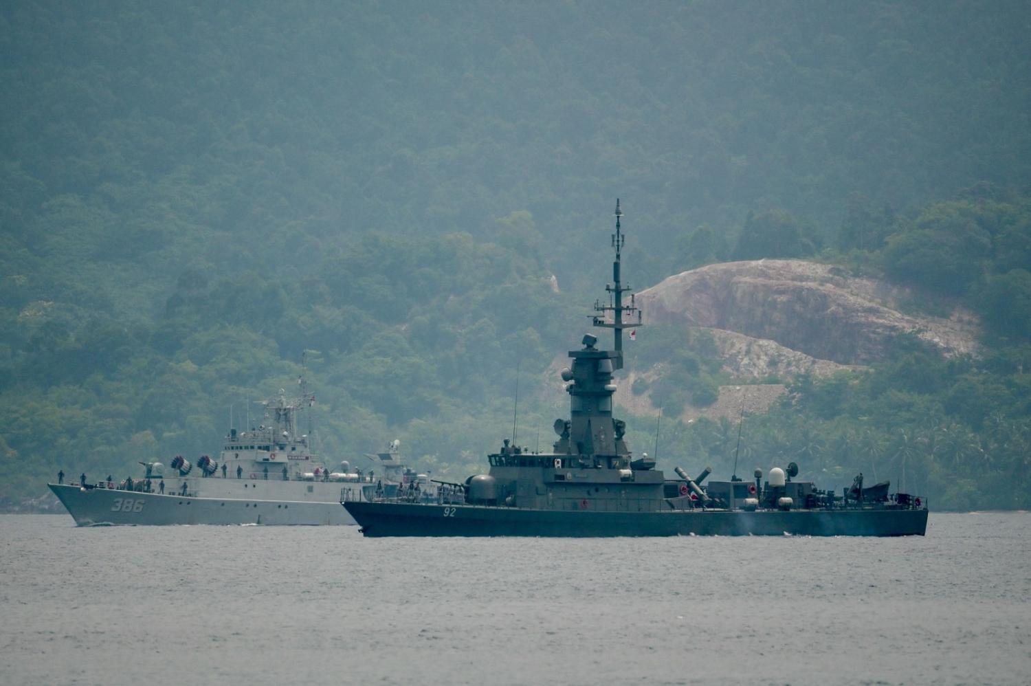 Singapore's victory-class corvette RSS Vigour and the Indonesian corvette ship KRI Sutedi Senoputra during the final day of the ASEAN Solidarity Exercise 2023 (Bay Ismoyo/AFP via Getty Images)