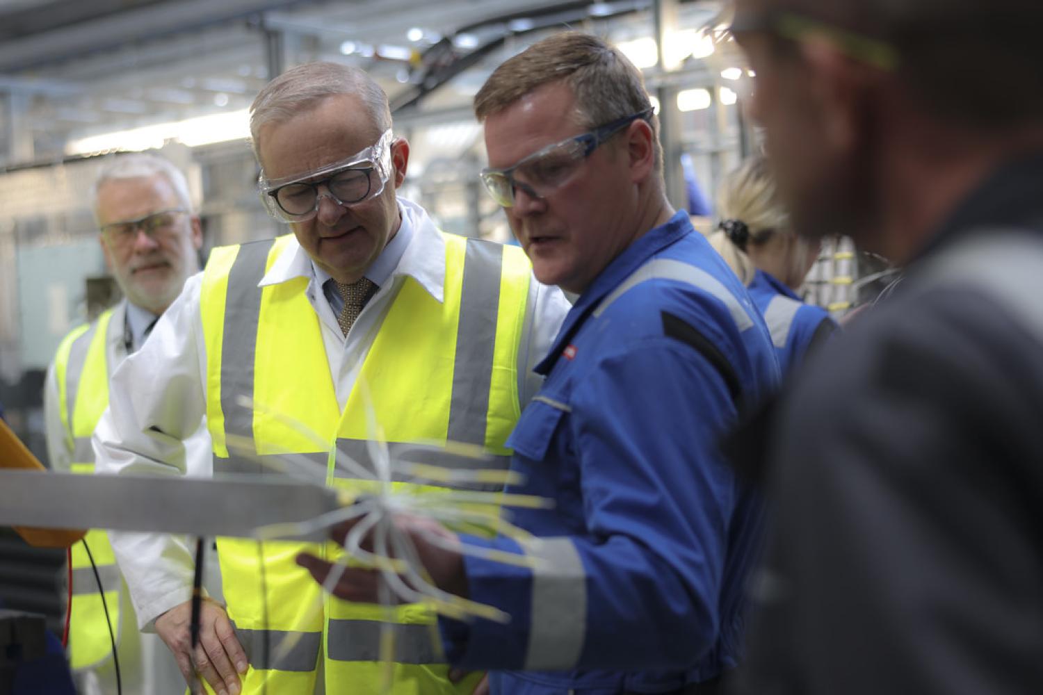 Australian Prime Minister Anthony Albanese visits apprentices at the Barrow-in-Furness shipyard, UK. (Flickr/UK Government)