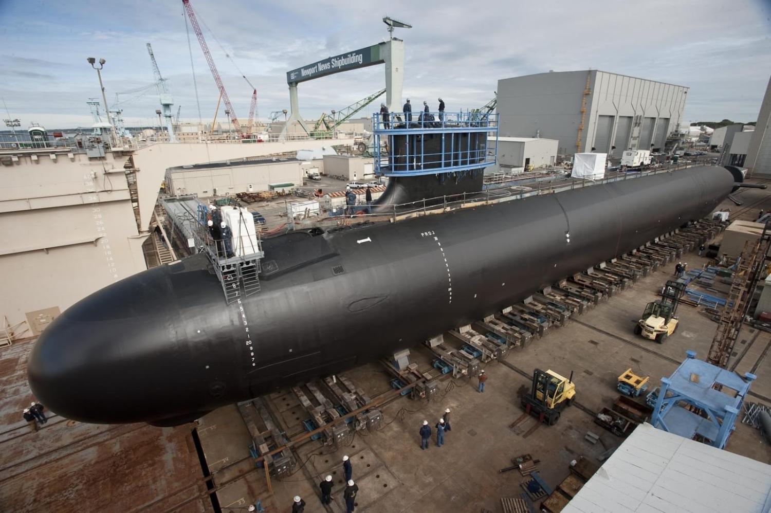 A Virginia-class attack submarine under construction at Huntington Ingalls Newport News Shipbuilding in 2012 (US Navy photo courtesy of Newport News Shipbuilding)
