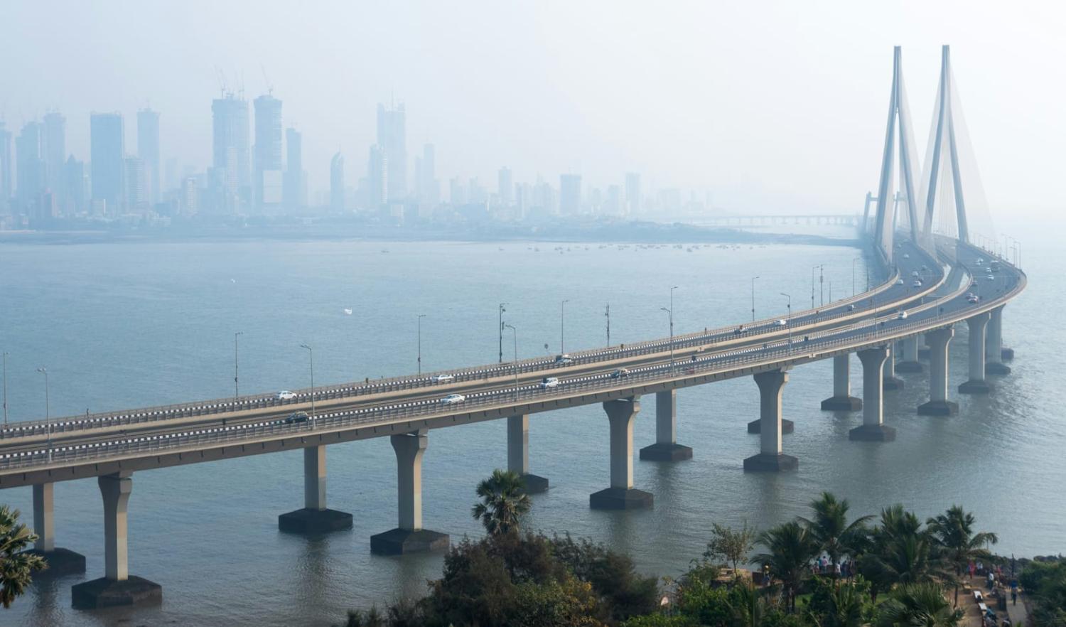The Bandra–Worli Sea Link in Mumbai, with smog hanging over the city (Previn Samuel/Unsplash)