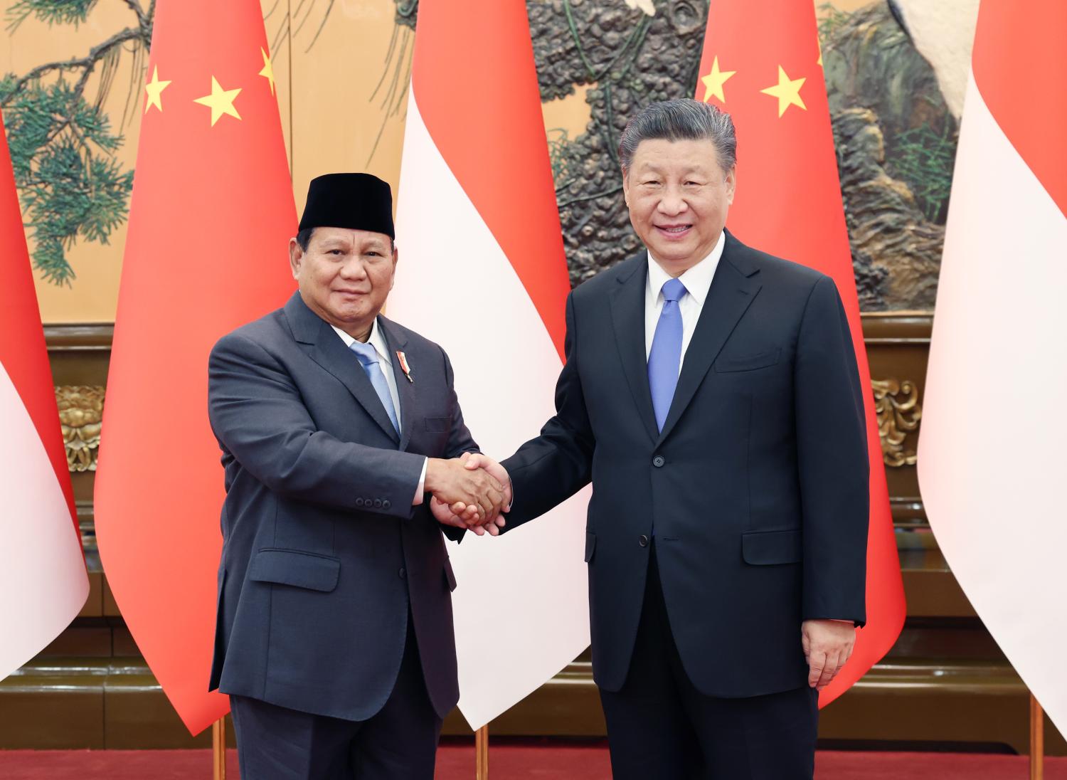 Chinese President Xi Jinping holds talks with President-elect of Indonesia Prabowo Subianto in Beijing, 1 April 2024. (Yao Dawei/Getty)
