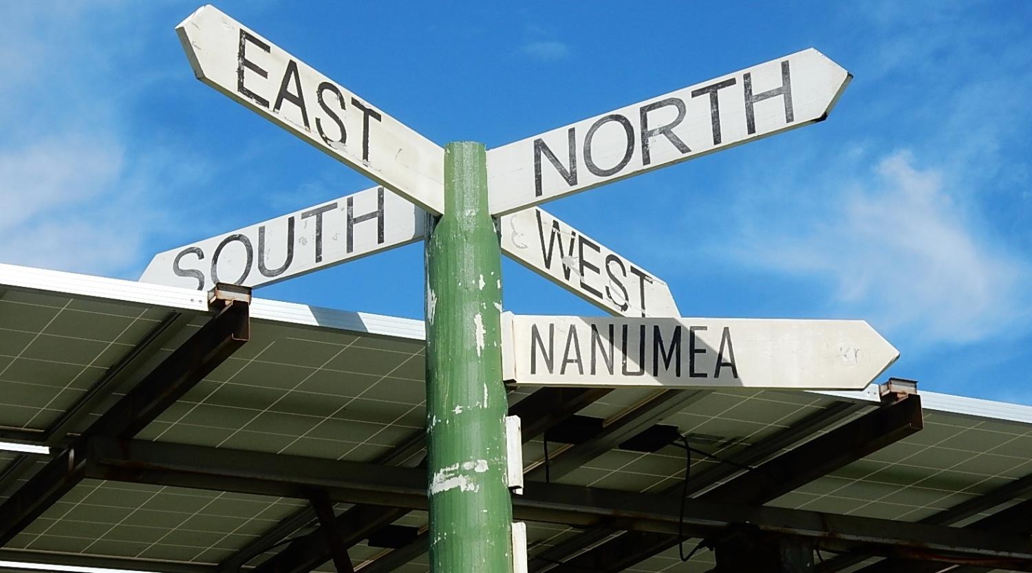 Signposts in Tuvalu (Photo: Michael Coghlan/Flickr)