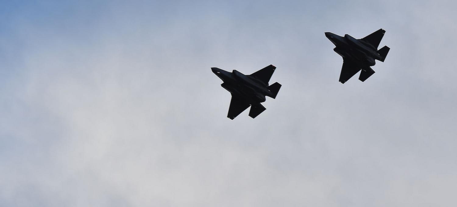 Fly-by of the Norwegian F-35 Joint Strike Fighter aircraft (Photo: NATO/Flickr)