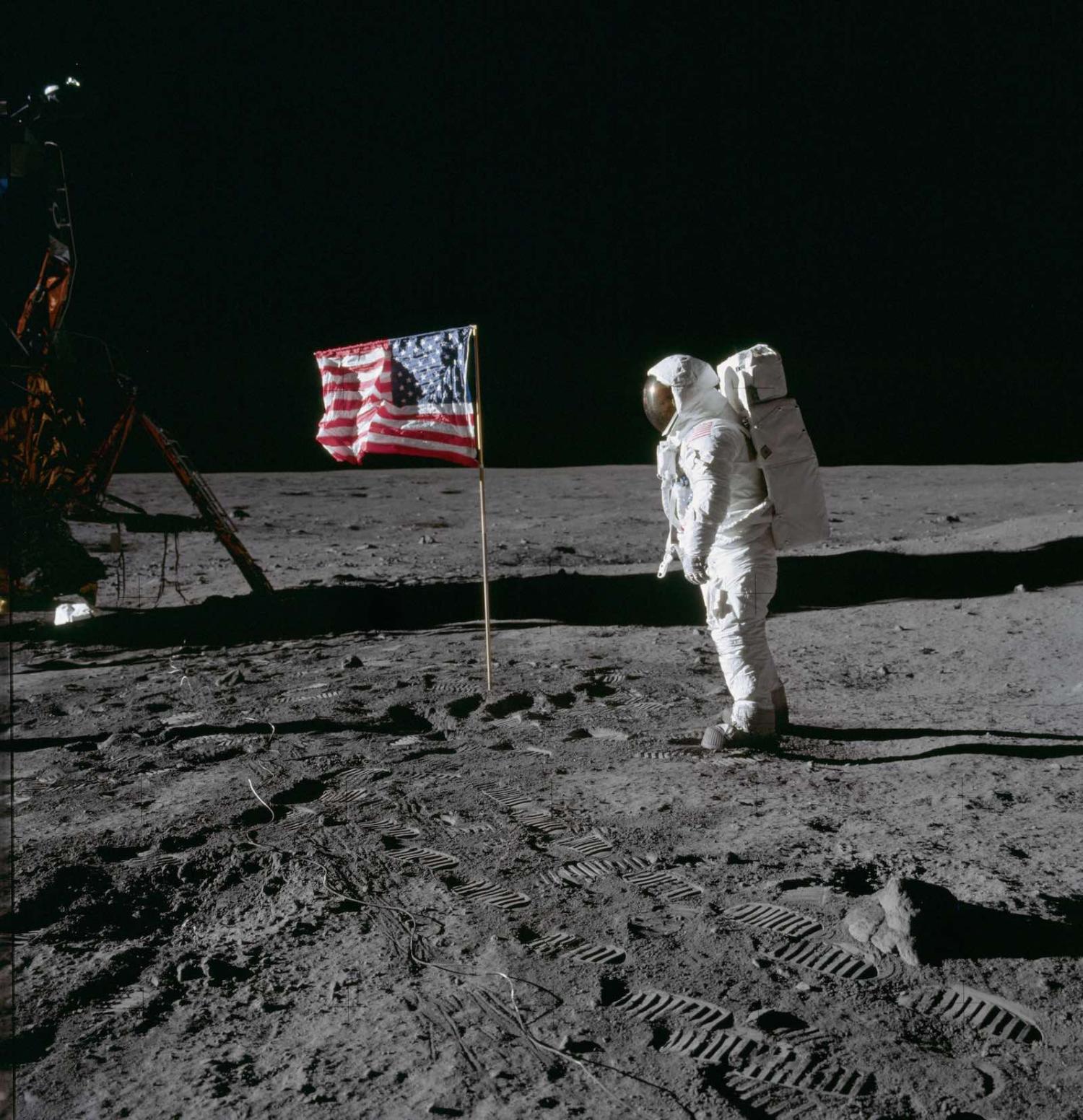 Astronaut Edwin "Buzz" Aldrin poses for photograph beside US flag on the surface of the Moon in 1969 (Photo: NASA Johnson/Flickr)