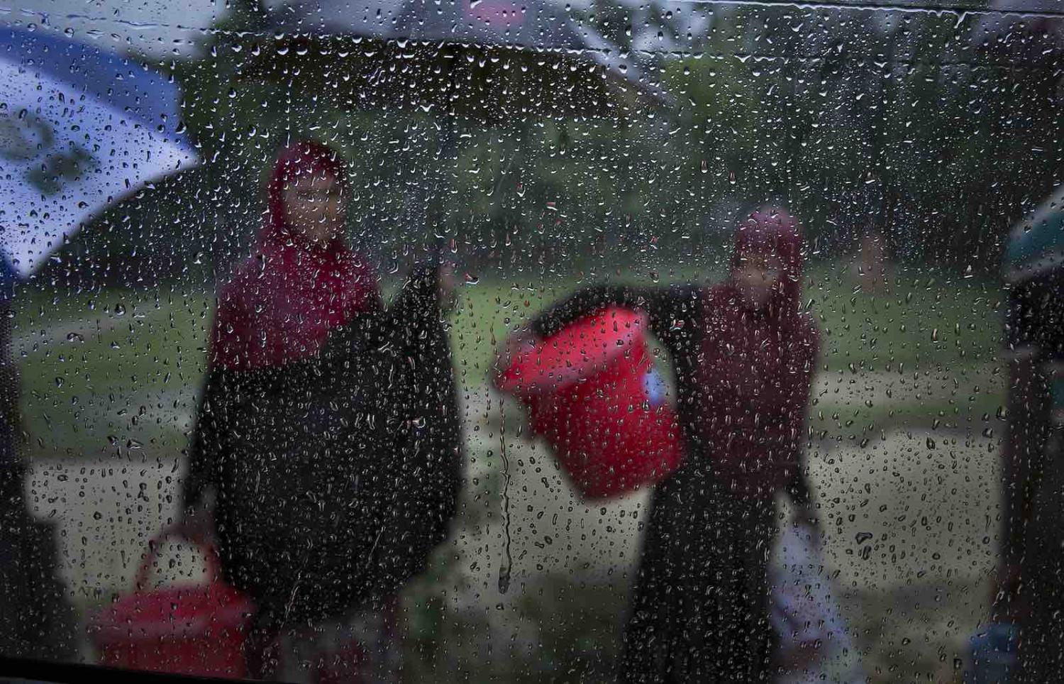 Women in Balukhali Rohingya refugee camp in Cox's Bazar, Bangladesh (Allison Joyce/UN Women/Flickr)