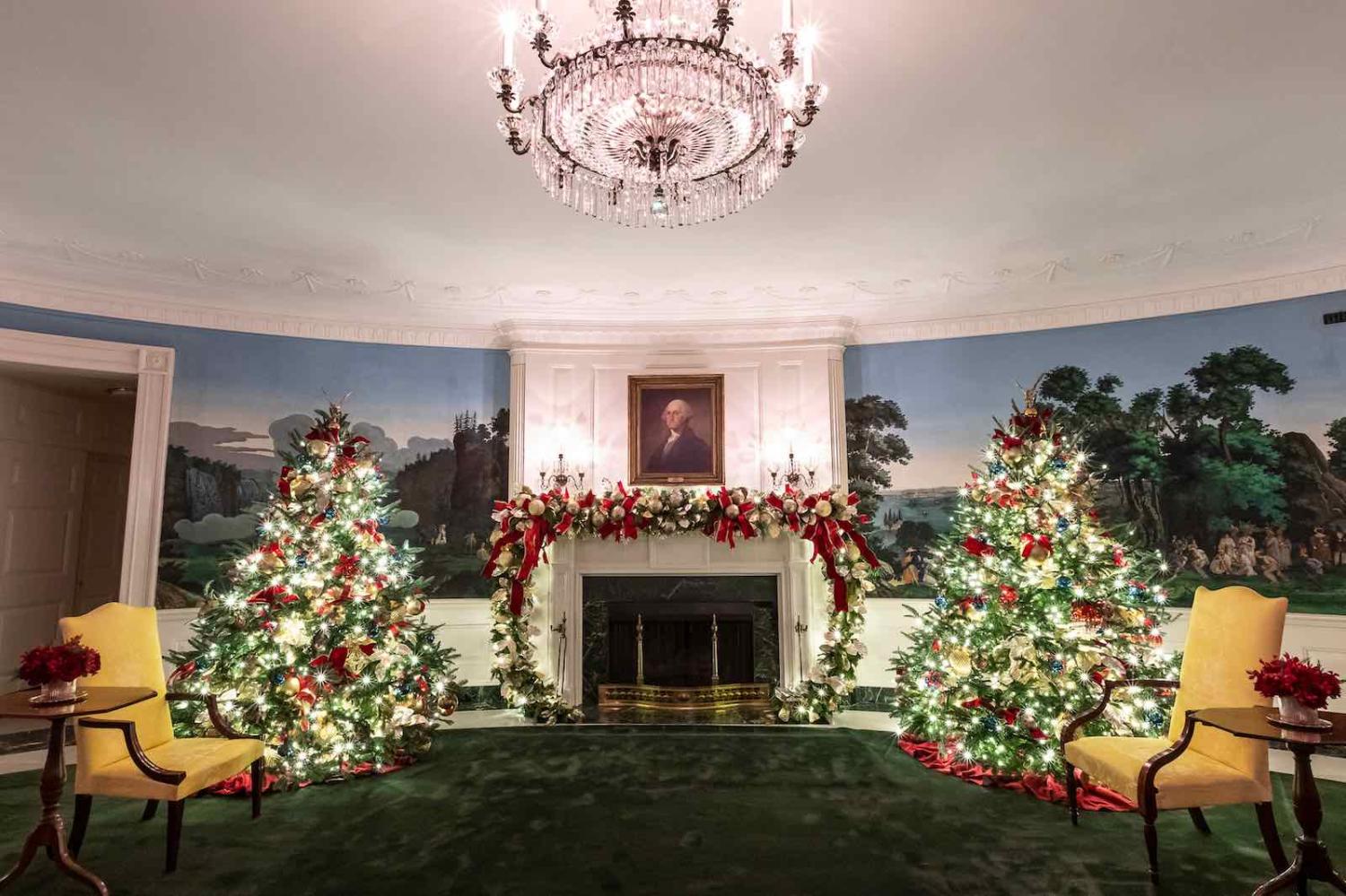 A portrait of George Washington hangs in the Diplomatic Reception Room of the White House, decorated for the 2019 Christmas season (Photo: The White House/Flickr)