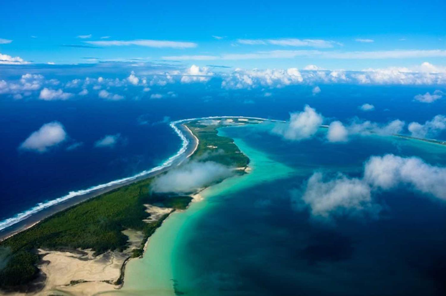 The edge of Diego Garcia flying out (Photo: Jeff Laitila/Flickr)