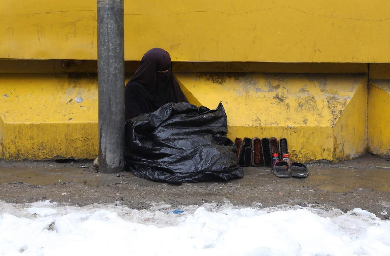 Almost 97 per cent of Afghans will live below the poverty line by the end of 2022. Kabul, Afghanistan, 8 January 2022 (Bilal Guler/Anadolu Agency via Getty Images)
