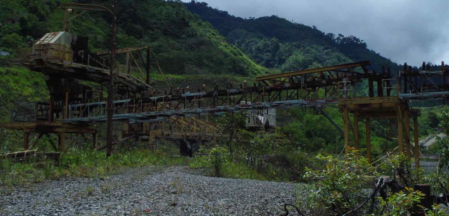 Rusting machinery at Panguna mine, Bougainville (Photo: Catherine Wilson)