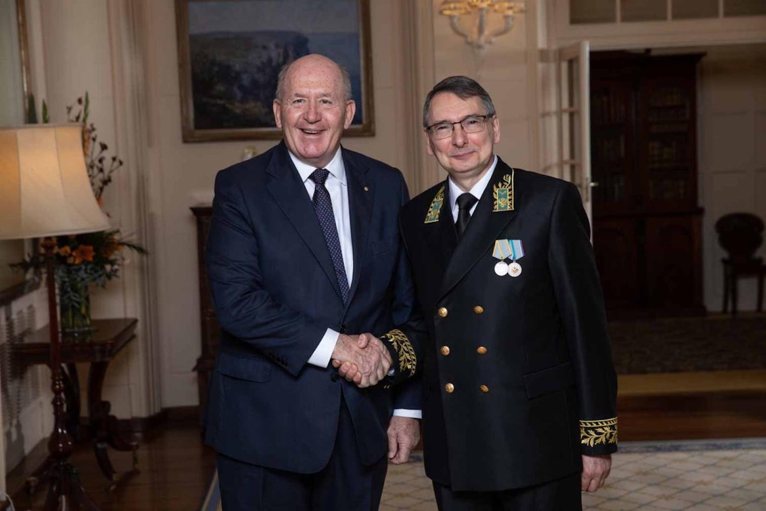 Governor-General Peter Cosgrove after receiving Letters of Credence from Dr Alexey Pavlovsky, accrediting him Ambassador of the Russian Federation (Photo: gg.gov.au) 
