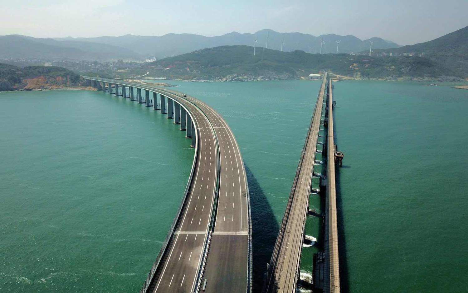 Pingtan cross-strait expressway/railway bridge under construction, Fujian province, China, 29 April (Wang Dongming/China News Service via Getty)