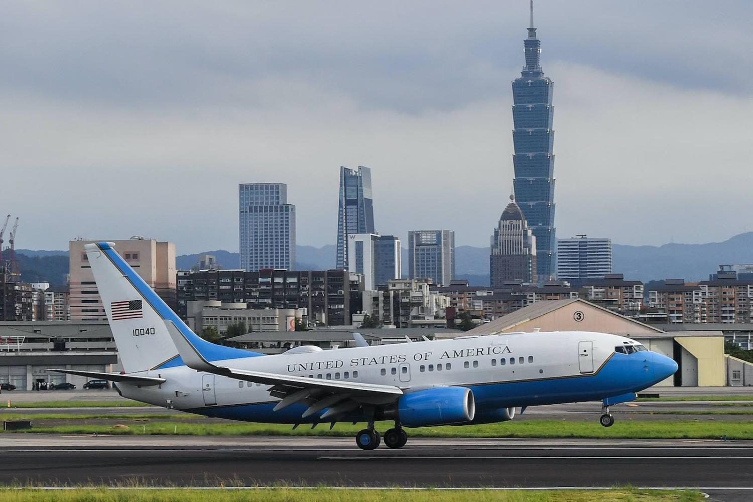 A US government plane carrying US Health Secretary Alex Azar on board lands at Sungshan Airport in Taipei in August last year (Chen Chun-yao/AFP via Getty Images)