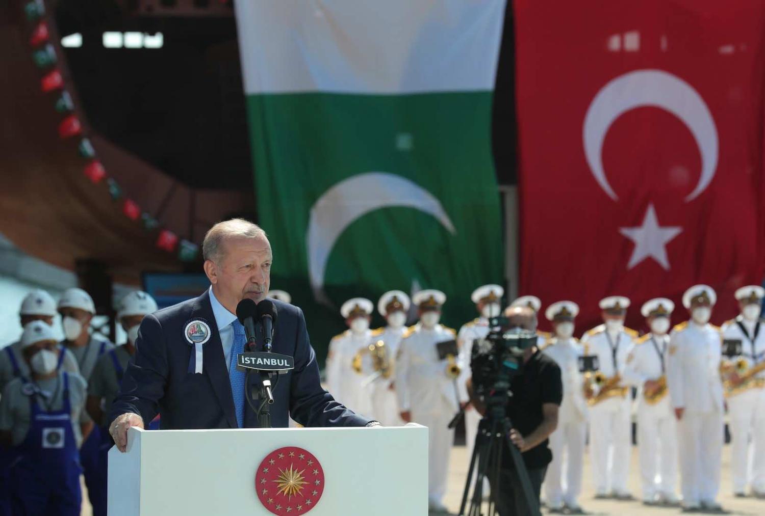 Turkish President Recep Tayyip Erdoğan in Istanbul on 15 August promising to increase cooperation with Pakistan to dispel concerns about a new wave of migration from Afghanistan (Xinhua via Getty Images) 