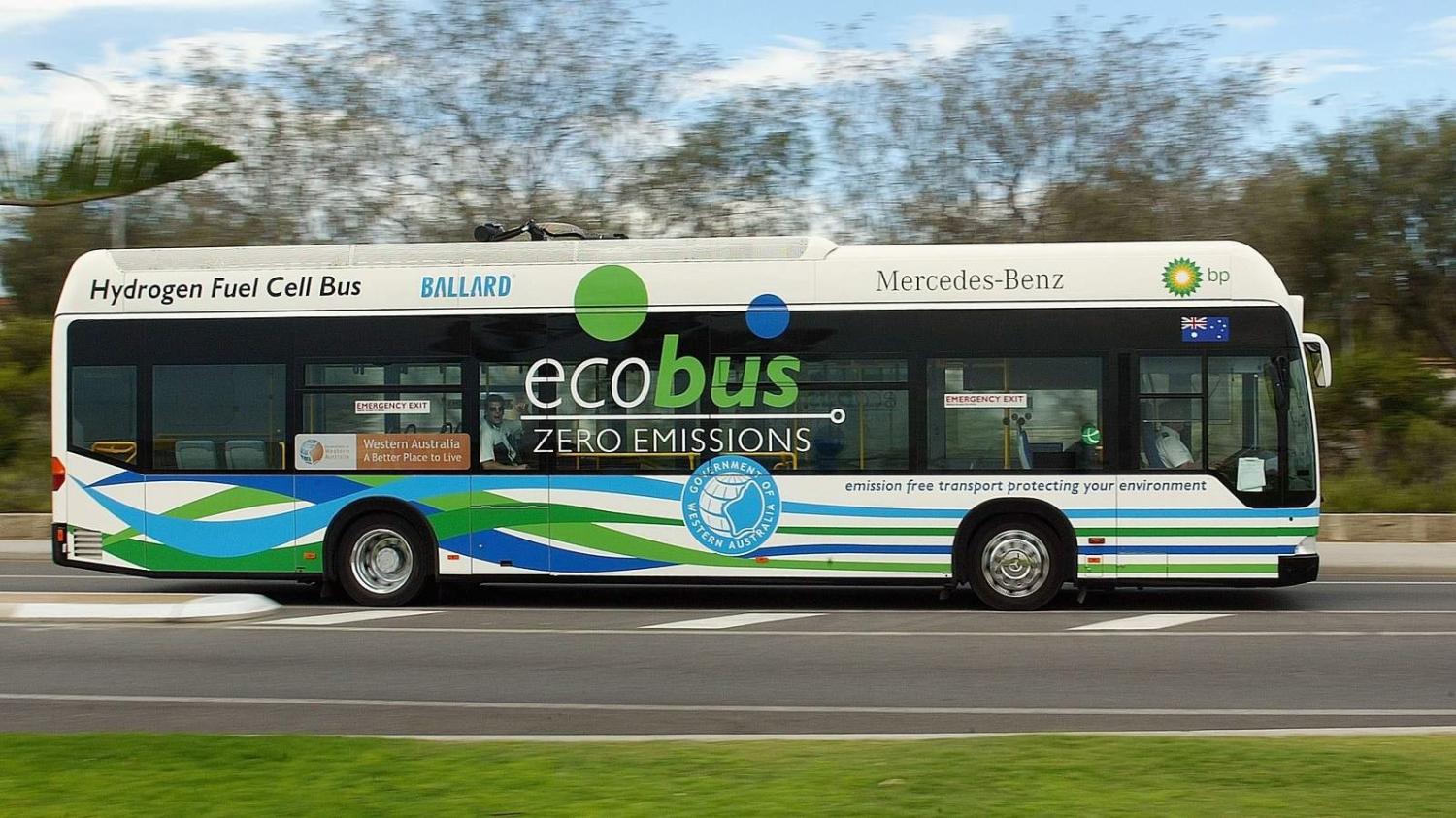 A Hydrogen Fuel Cell Bus on trial in Cottesloe, Western Australia (Paul Kane/Getty Images)