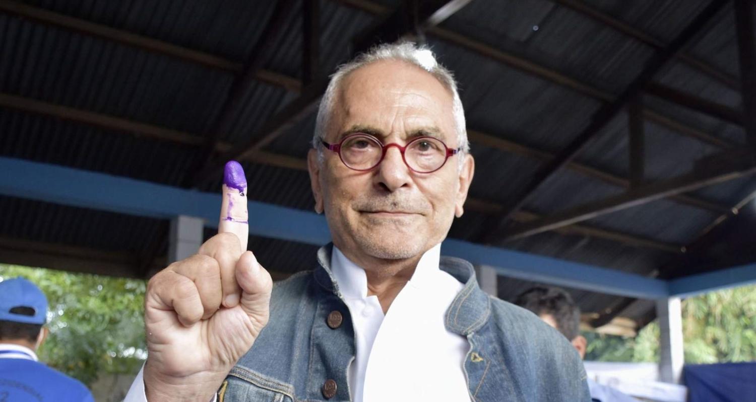 Presidential candidate José Ramos-Horta shows his inked finger after voting in Dili, East Timor, 10 April 2022 (Kyodo News via Getty Images)
