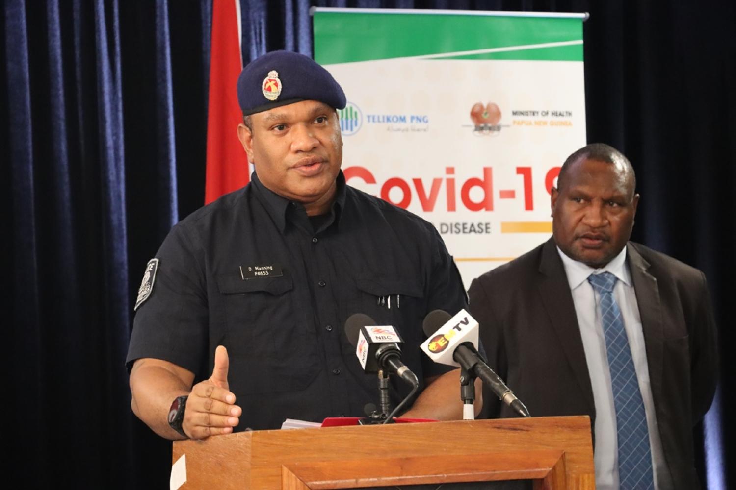 PNG Police Commissioner David Manning with Prime Minister James Marape (covid19.info.gov.pg)