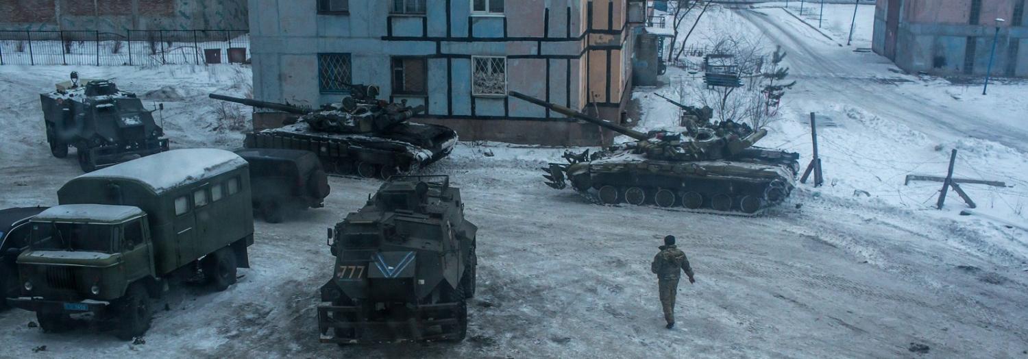 A Ukrainian soldier and tanks on 2 February, 2017 in Avdiivka, Ukraine (Photo: Brendan Hoffman/Getty)