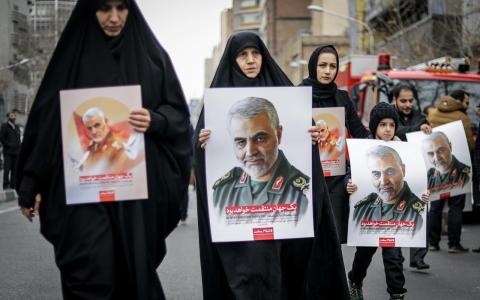 Iranians protest the US strike that killed Commander Qasem Soleimani and nine others, Tehran, 4 January 2020 (Hamid Vakili/NurPhoto via Getty Images)